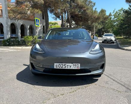 Tesla Model 3 Long Range